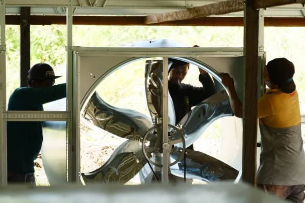 مقاسات مراوح الشفط واستخداماتها المنزلية والصناعية 5 متى تحتاج مروحة شفط حديد 60x60 وطريقة تركيبها؟