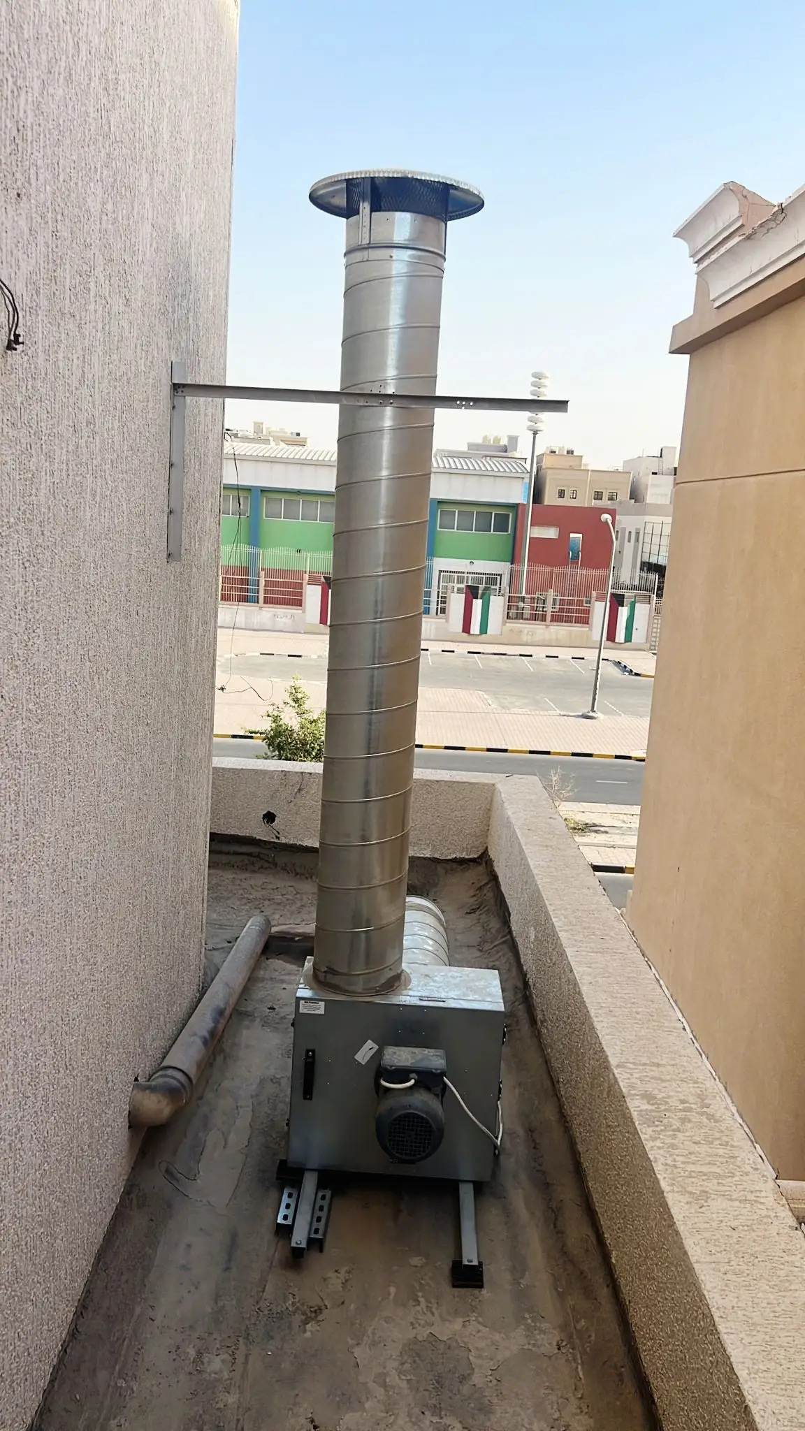 تركيب مروحة BLAUBERG ISO K مشروع تهوية مطاعم (4)