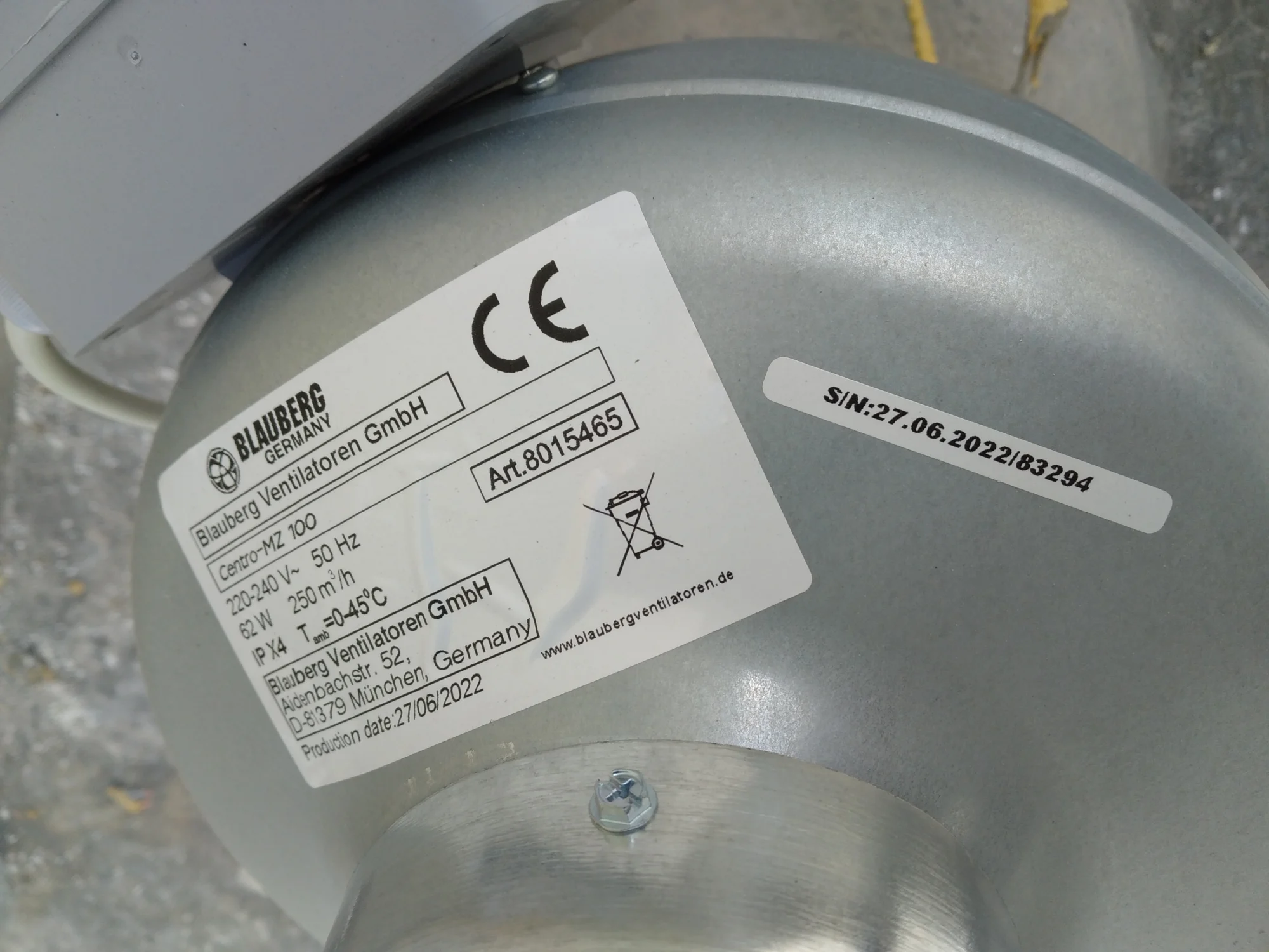 تركيب واستبدال مراوح Blauberg CENTRO M وCENTRO MZ – مواقع متعددة في الكويت (4)