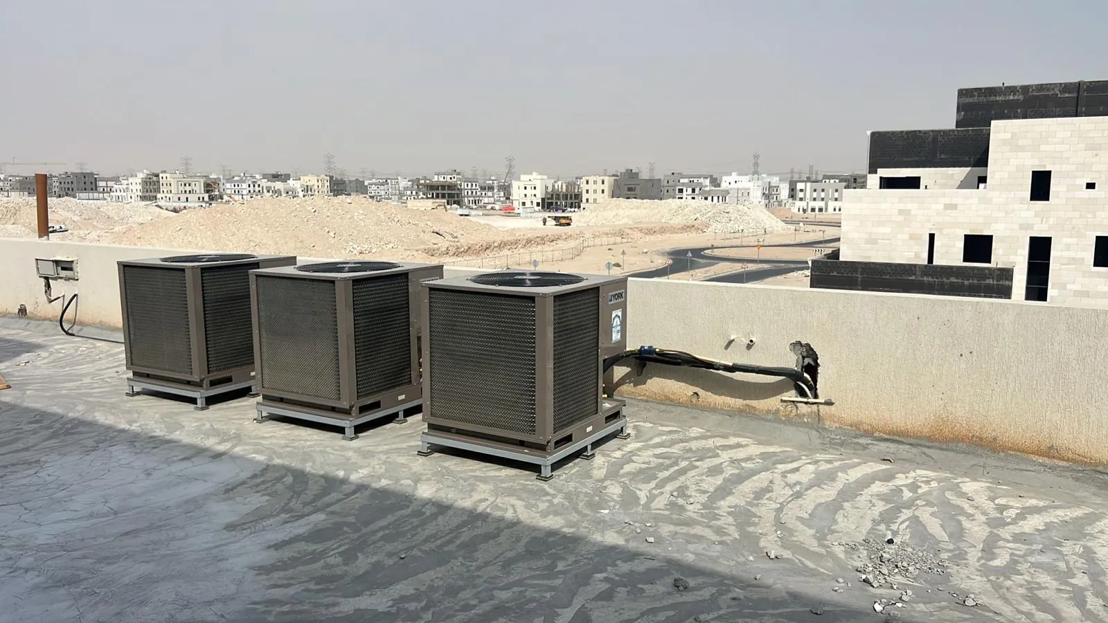 YORK Split AC & Central Ventilation for a Residential Property in Al-Mutlaa — توريد وتركيب تكييف سبلت YORK مع تهوية مركزية لقسيمة في المطلاع