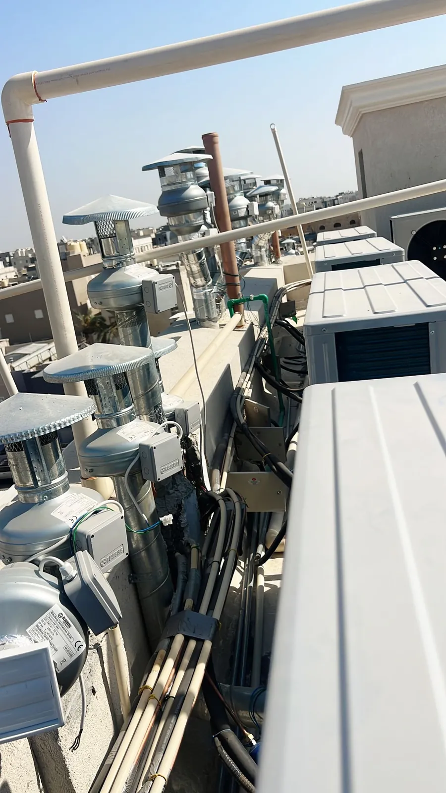 Coolex Split AC & Central Ventilation for a Residence in South Al-Mutlaa — تركيب تكييف Coolex سبلت وتهوية مركزية لقسيمة في جنوب المطلاع