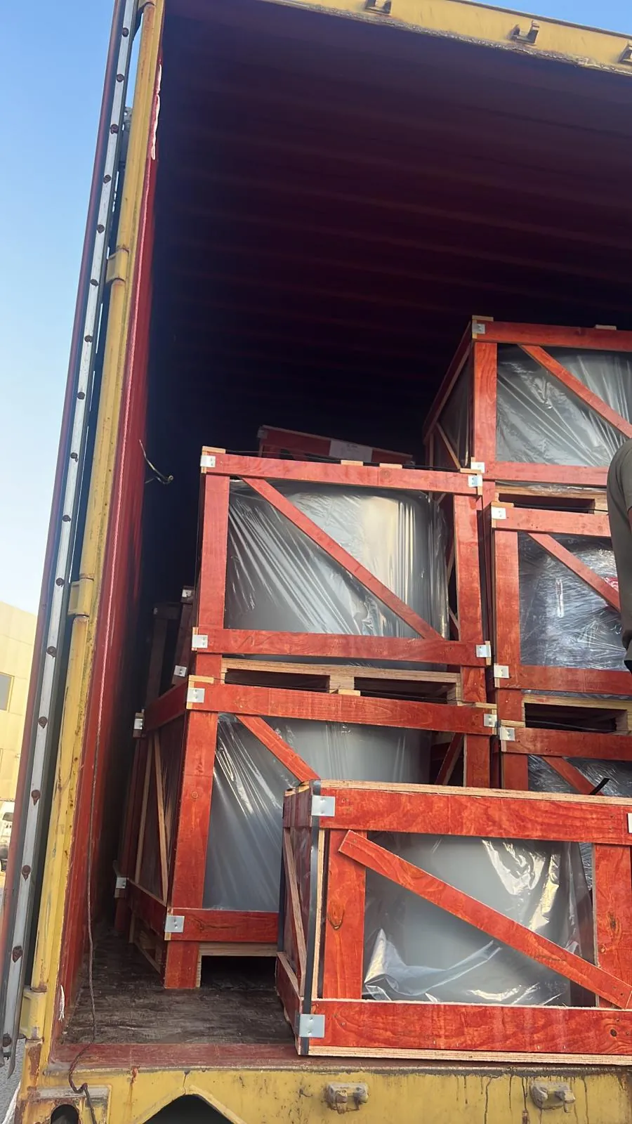 ALPA Industrial Fan Shipment Reception for Ventilation Projects – Kuwait — استقبال شحنة مراوح ALPA الصناعية وتجهيزها لمشاريع التهوية – الكويت