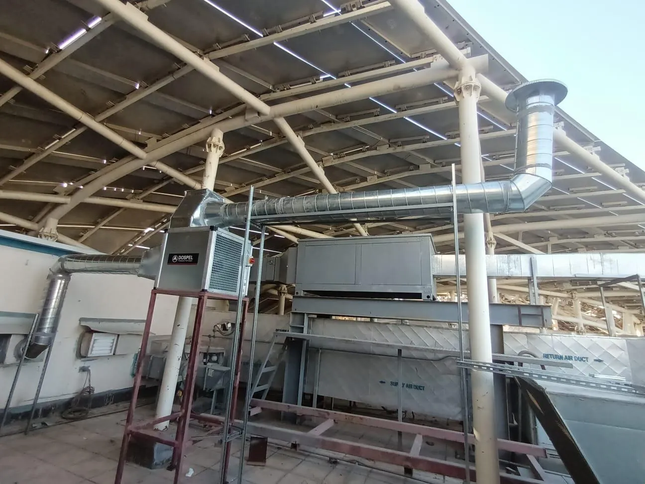 DOSPEL Ventilation Fan Installation for a Restaurant at The Avenues – Kuwait — تركيب مروحة DOSPEL لتهوية مطعم داخل مجمع الأفنيوس – الكويت